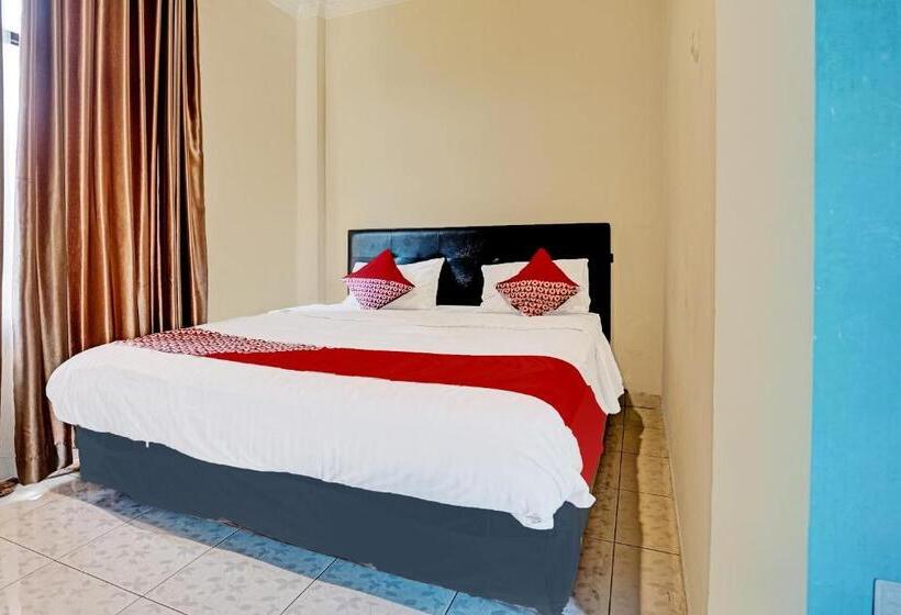 Отель Oyo 91873 Nugraha Kost