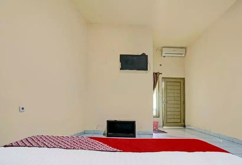 ホテル Oyo 91873 Nugraha Kost