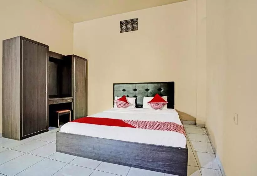 ホテル Oyo 91873 Nugraha Kost