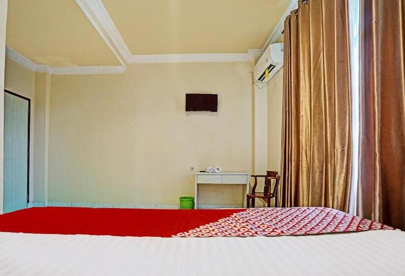 Отель Oyo 91873 Nugraha Kost