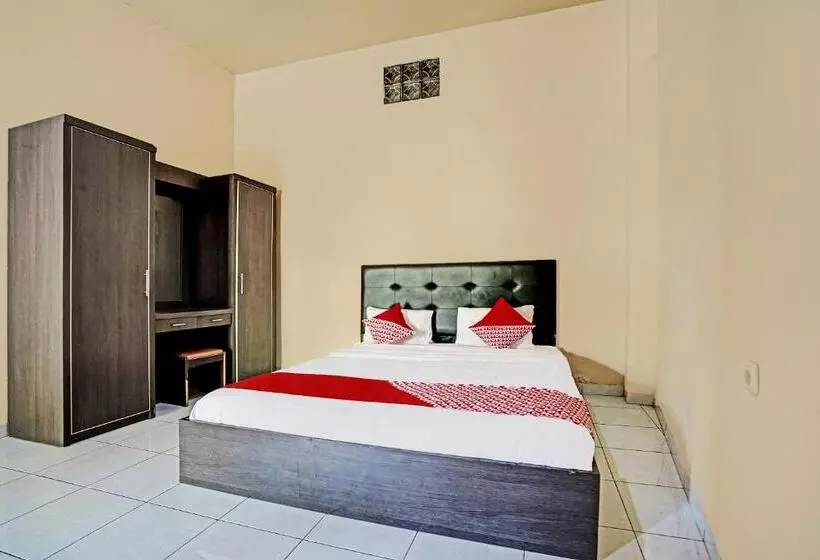 ホテル Oyo 91873 Nugraha Kost