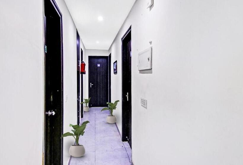 ホテル Flagship Star Light Inn Near Lotus Temple