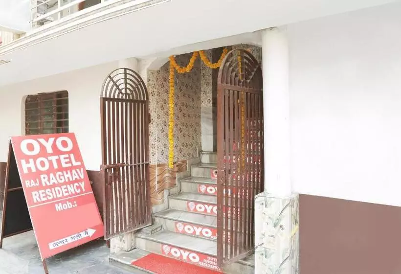 ホテル Pop 70207  Raghav Residency