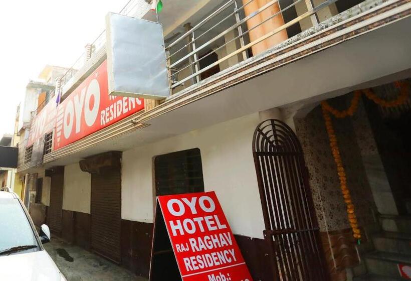 ホテル Pop 70207 Raghav Residency