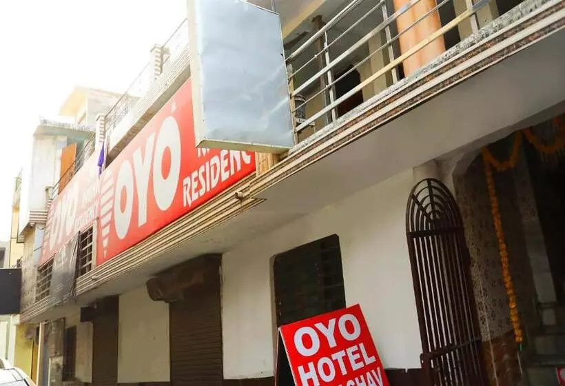 ホテル Pop 70207  Raghav Residency