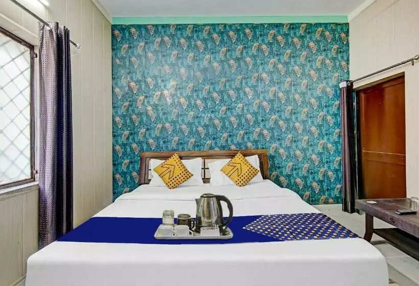 ホテル Spot On 702048  Greenview Homestay