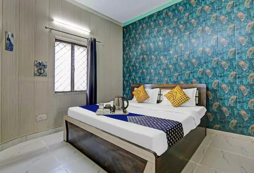 ホテル Spot On 702048  Greenview Homestay