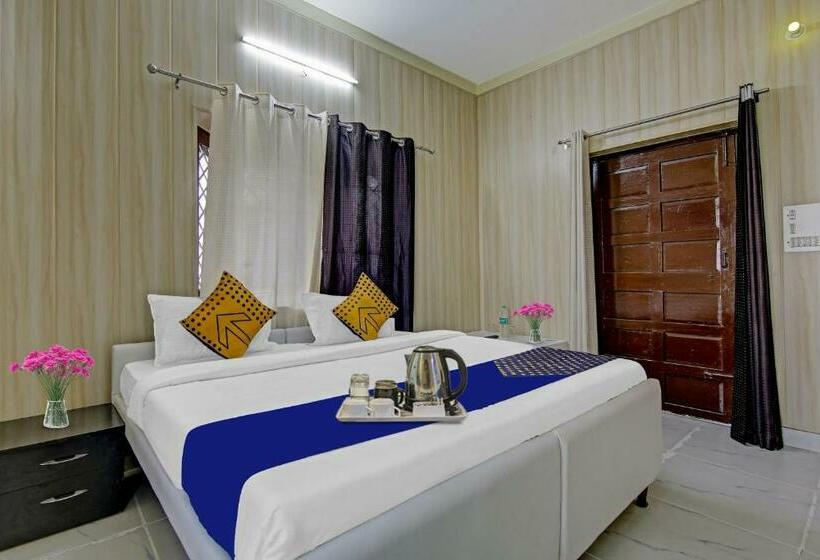 Hotel Spot On 702048  Greenview Homestay