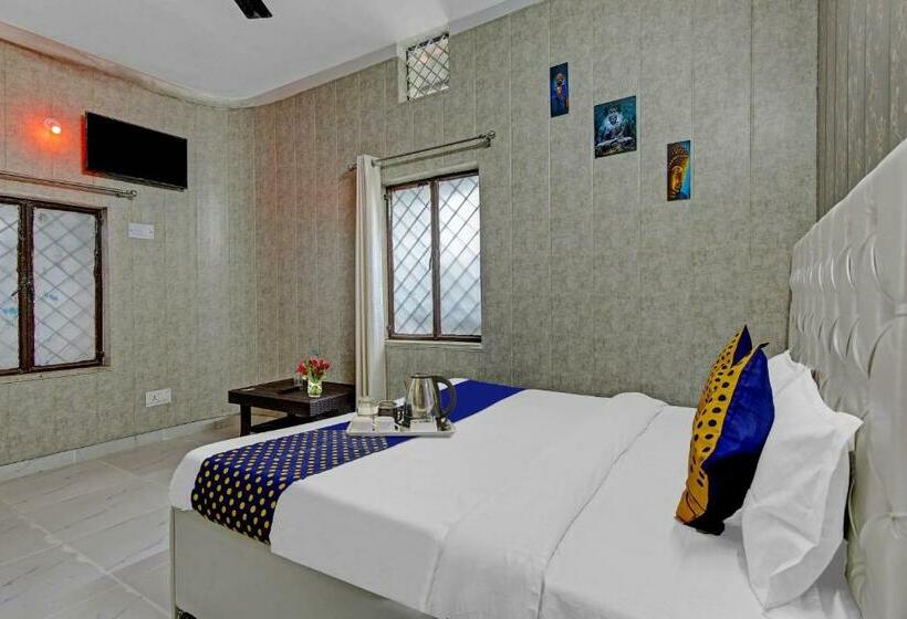 Hotel Spot On 702048  Greenview Homestay