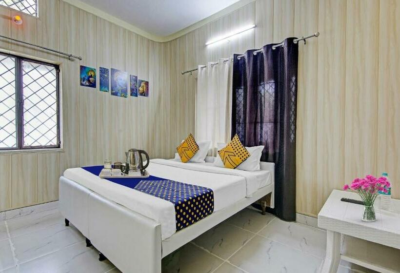Hotel Spot On 702048  Greenview Homestay