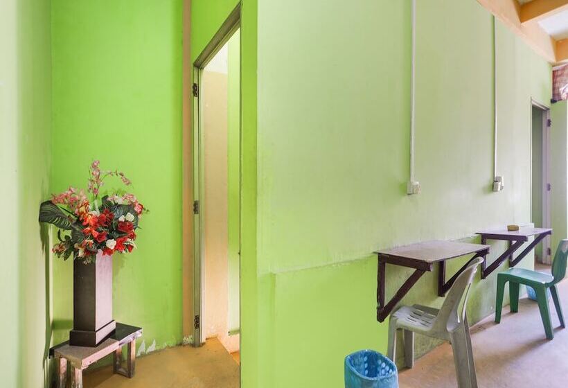 בית מלון כפרי Spot On 91882 Bilqis Homestay