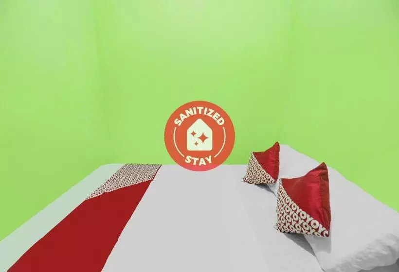 ホテル Spot On 91882 Bilqis Homestay