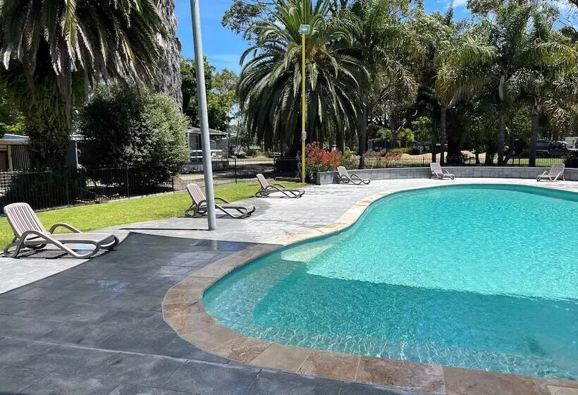 モーテル Ingenia Holidays Tomakin