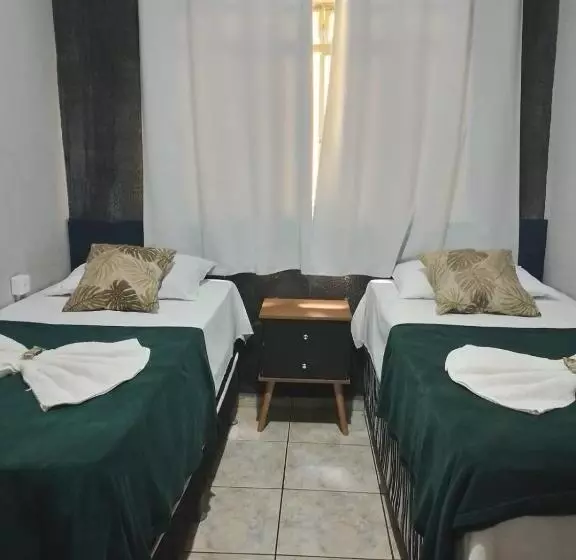 ペンション Pousada Uberaba