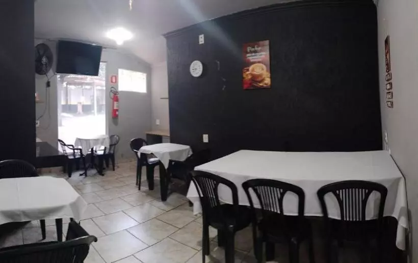 ペンション Pousada Uberaba