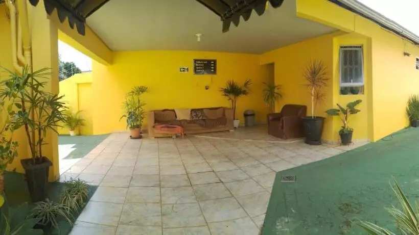 ペンション Pousada Uberaba