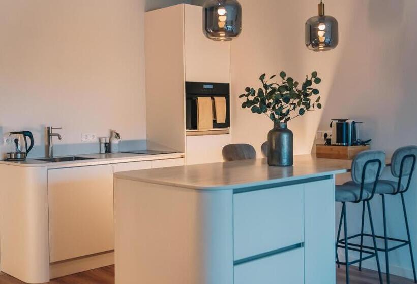 Wellness Bed & Breakfast By Leef