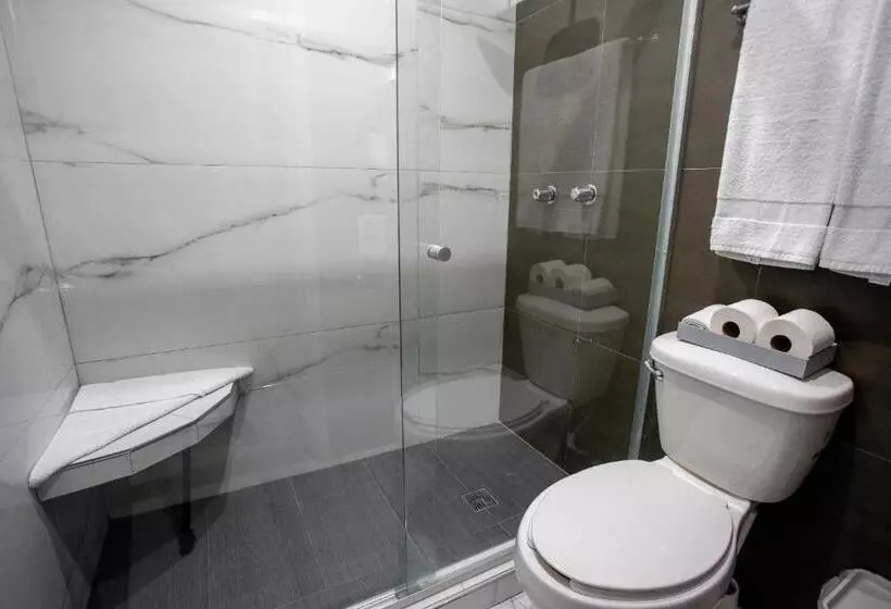 ユースホステル 653