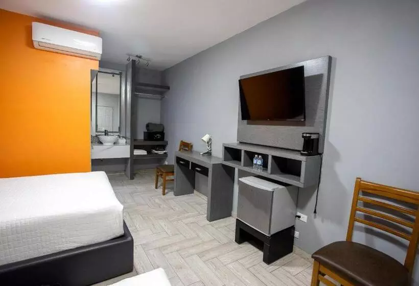 ユースホステル 653