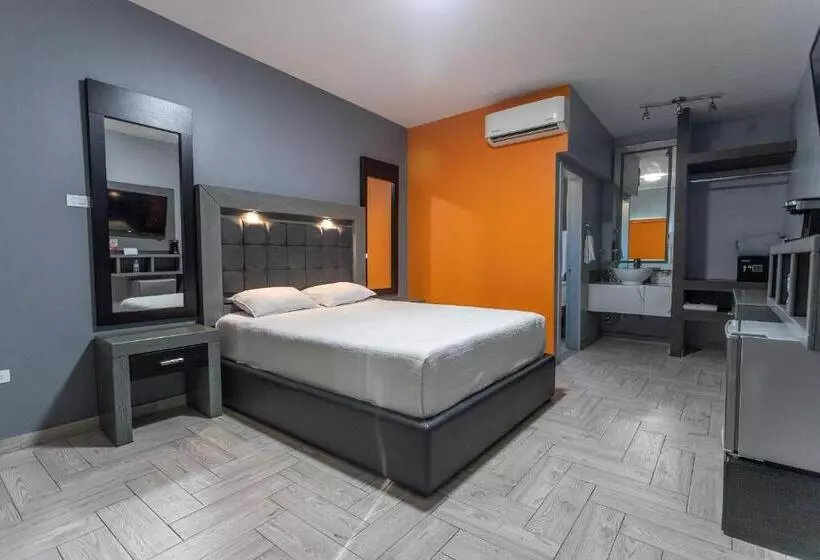 ユースホステル 653