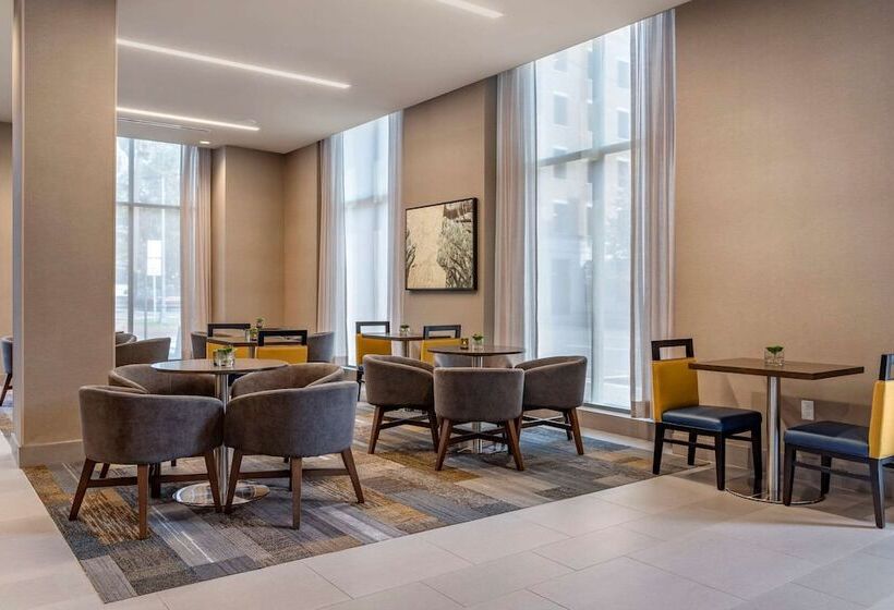 Cambria Hotel Savannah Downtown Historic District