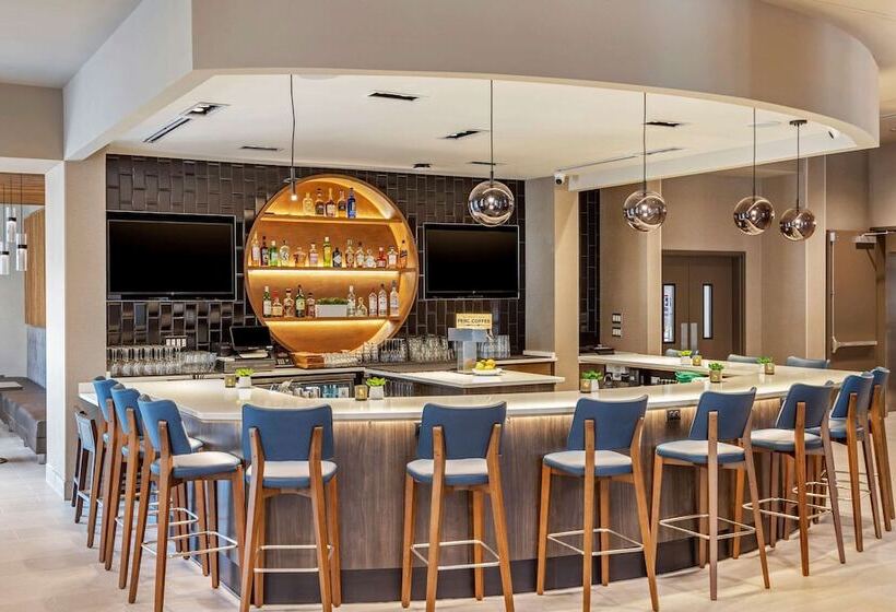 Cambria Hotel Savannah Downtown Historic District