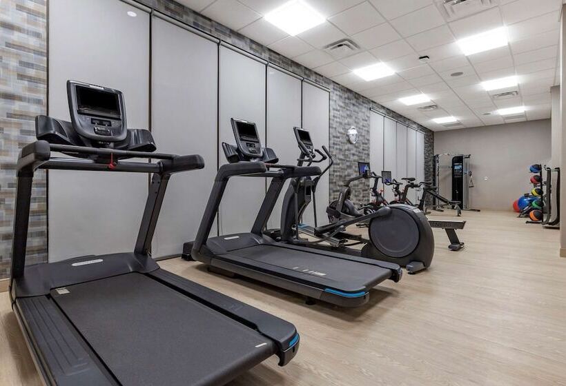 Cambria Hotel Savannah Downtown Historic District