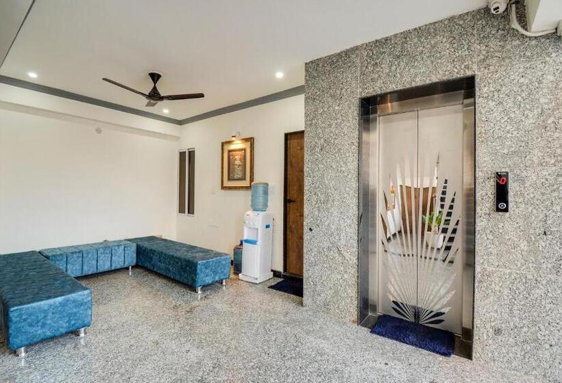 Fabhotel Infinity Blue