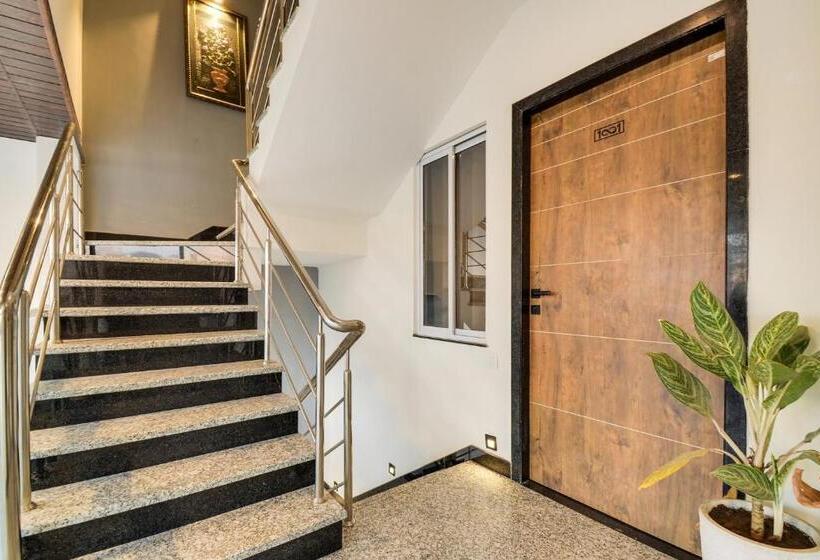 Fabhotel Infinity Blue