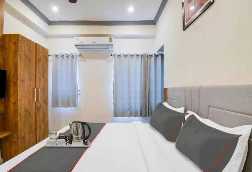 Fabhotel Infinity Blue