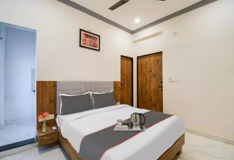 Fabhotel Infinity Blue