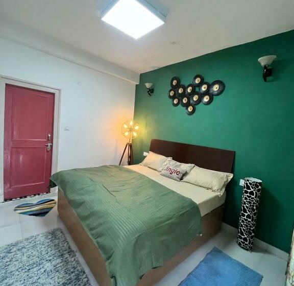 بنسيون The Hippo Homes