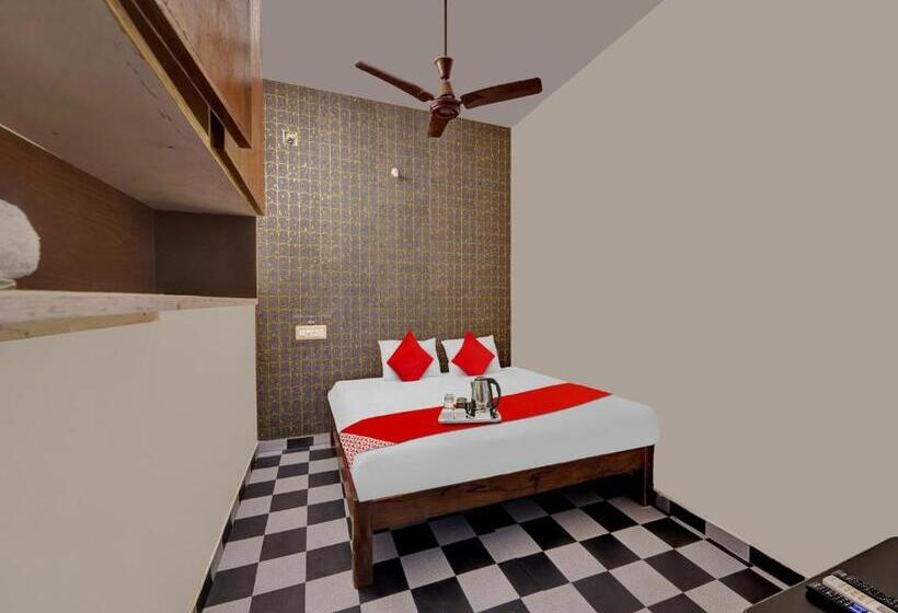 پانسیون White Town Residency