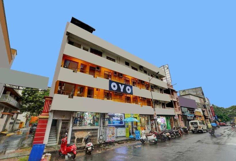 پانسیون White Town Residency