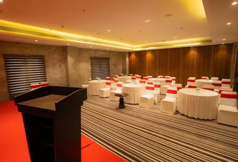 Hotelli Ratnamouli Palace