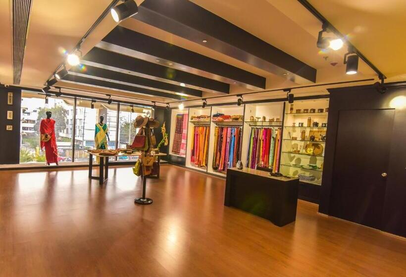 호텔 Ratnamouli Palace