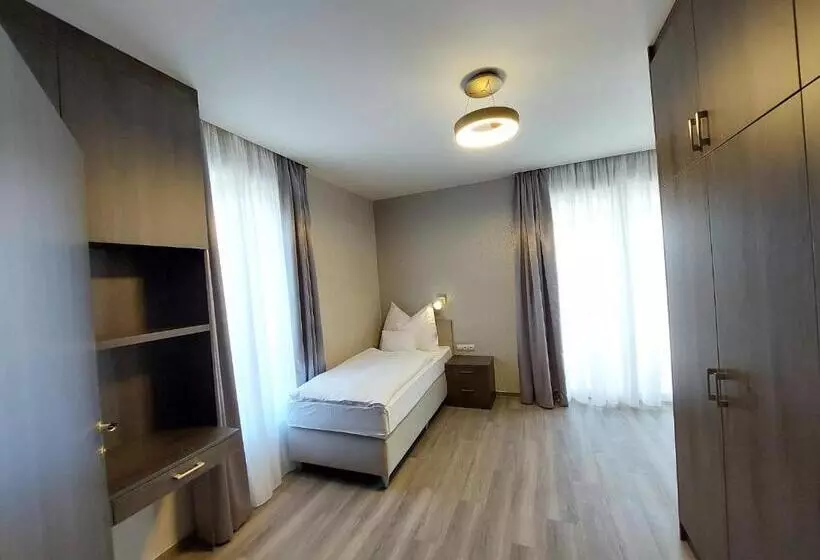 Hotelli Szatmári & étterem Jászberény