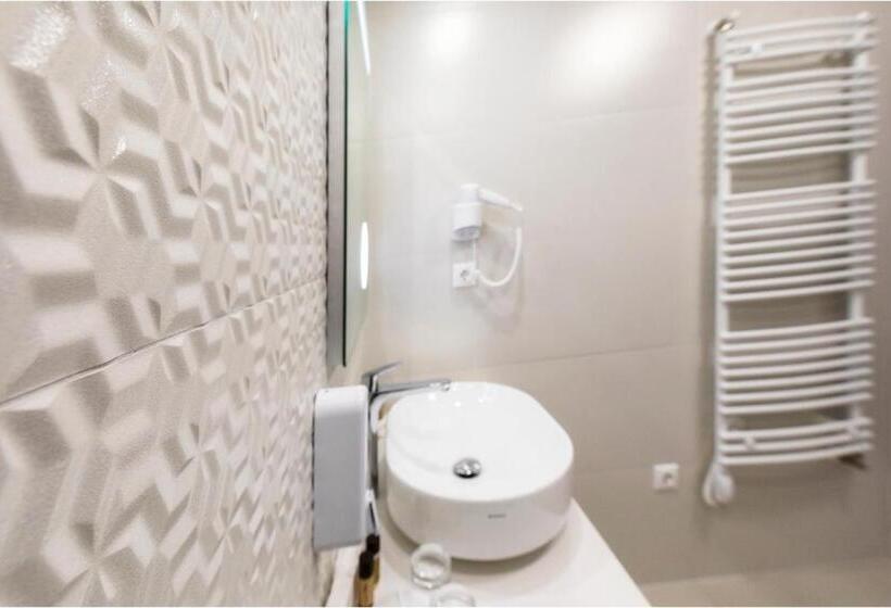 호텔 Szatmári & étterem Jászberény