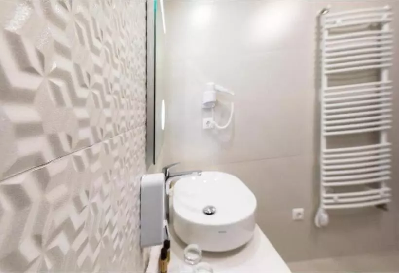 Hotelli Szatmári & étterem Jászberény