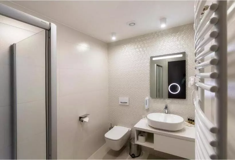 Hotelli Szatmári & étterem Jászberény