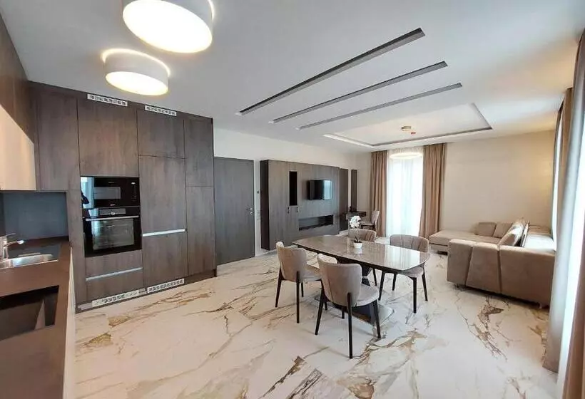 Hotelli Szatmári & étterem Jászberény