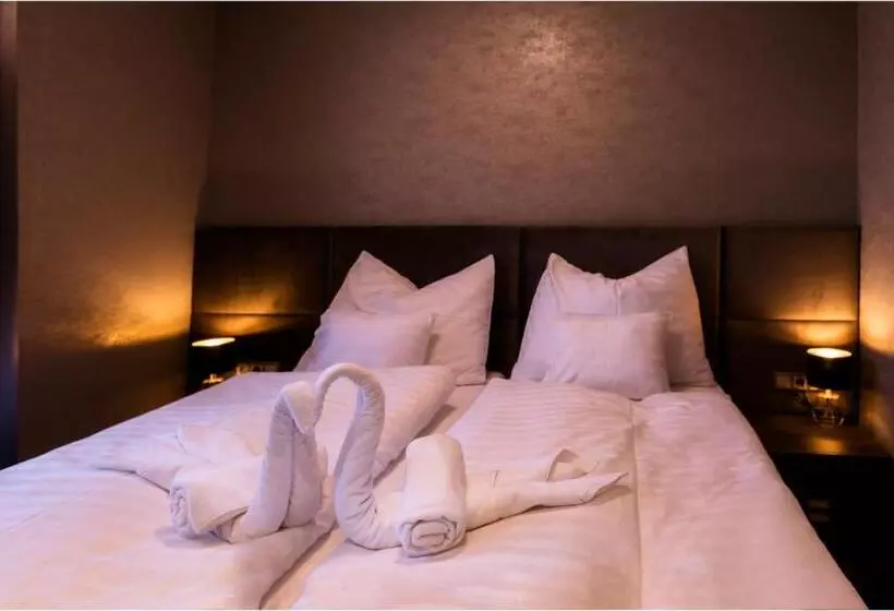 Hotelli Szatmári & étterem Jászberény