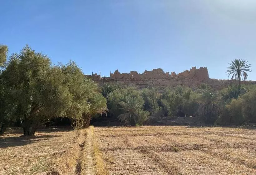 Retkeilymaja Birgits Bed & Bistro, Garage Für Biker Kostenlos