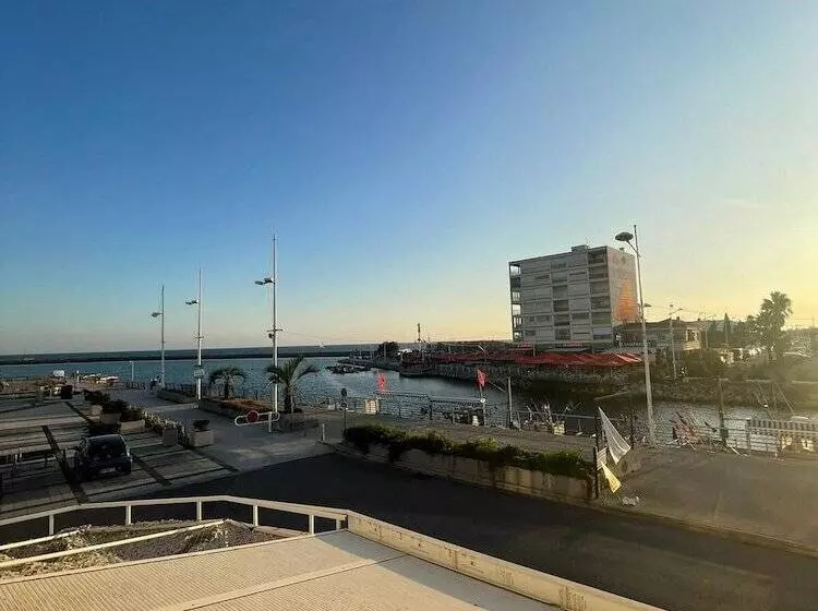 هتل Clair De Lune