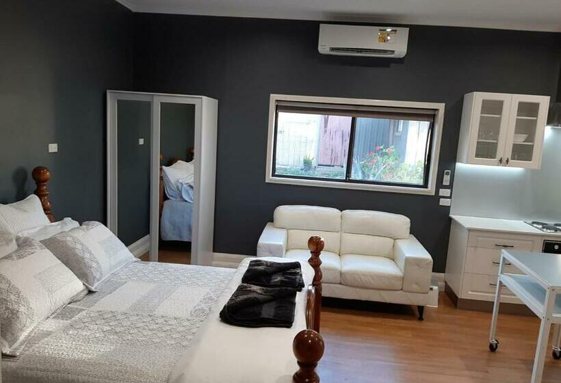 פנסיון Maple Leaf Cottage