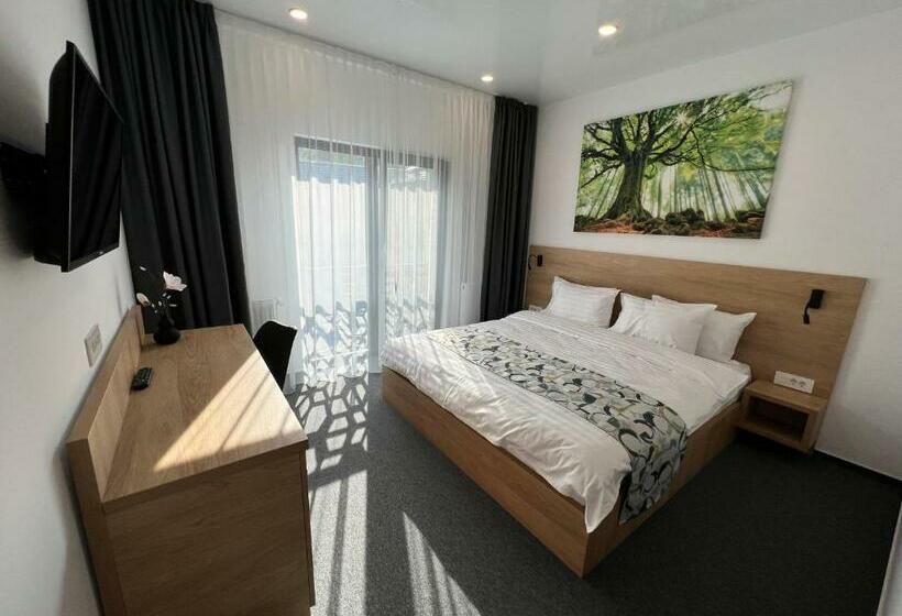 بنسيون Helios Boutique