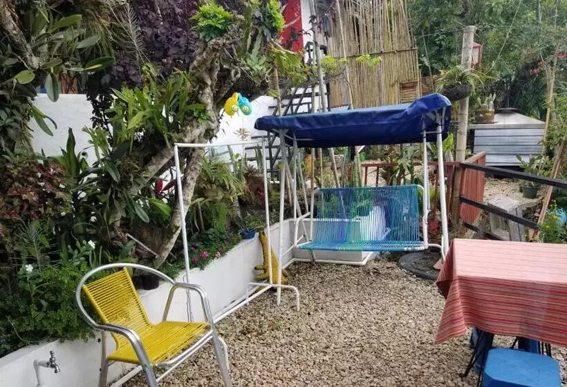 ユースホステル Posada Turística La Ceiba