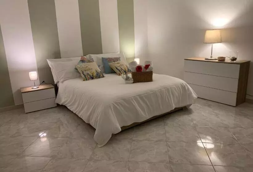 Aamiaismajoitus (B&B) Camera   Torre Dell Orologio