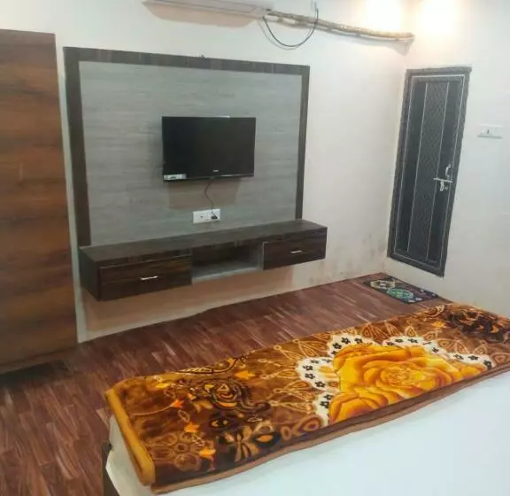 Majatalo Benaras Stay  Hostel