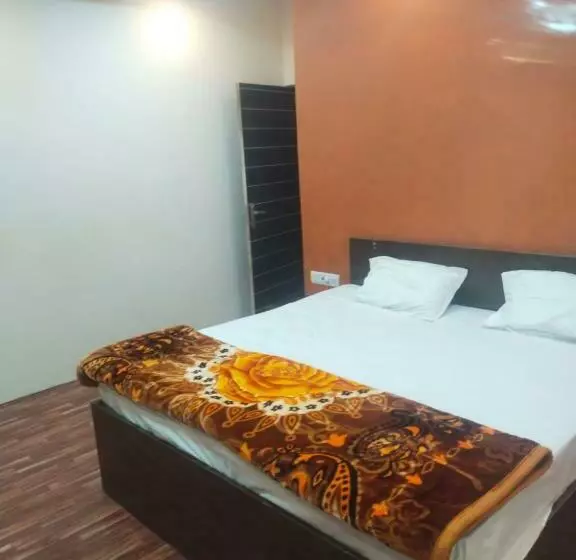 Majatalo Benaras Stay  Hostel